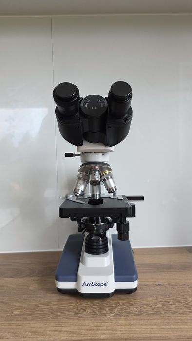 Mikroskop biologiczny AmScope120c + gratis