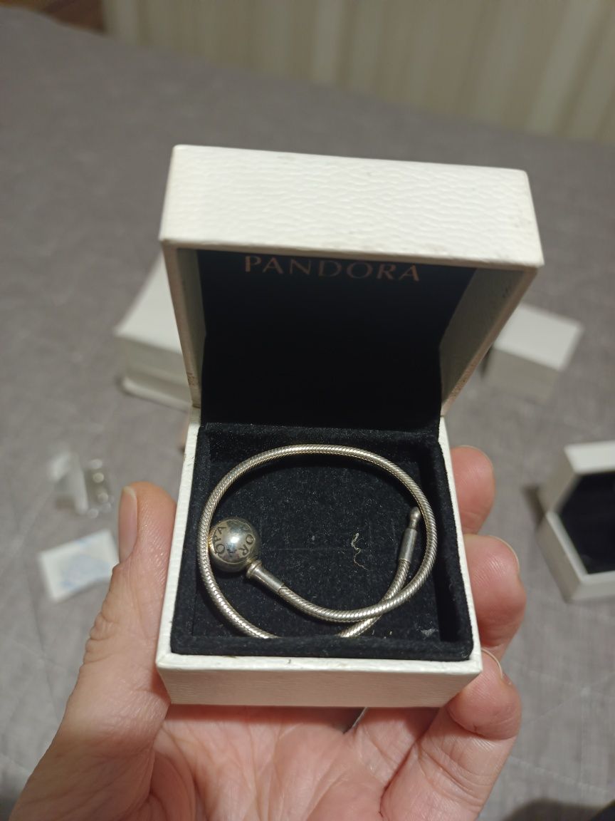 Прикраси Pandora браслет шарм каблучка сережки кулон