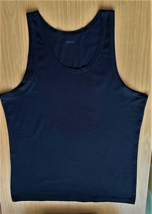 T-Shirt Preta Homem Sport/Ginásio UNIQLO AIRISM