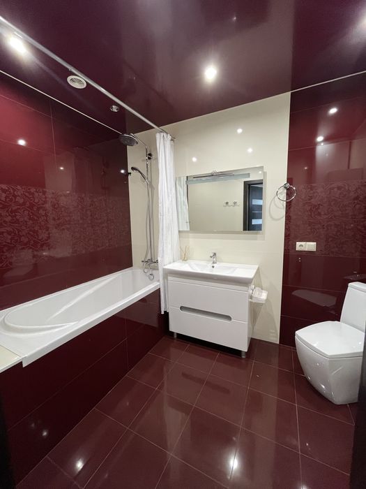 Від власника. Оренда квартири Севастопільська площа, є генератор.