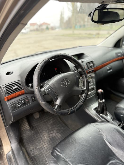 Toyota Avensis 2,0 4d4