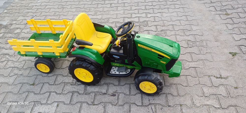 Jak nowy ! John deere 12v traktorek elektryczny idealny na prezent po