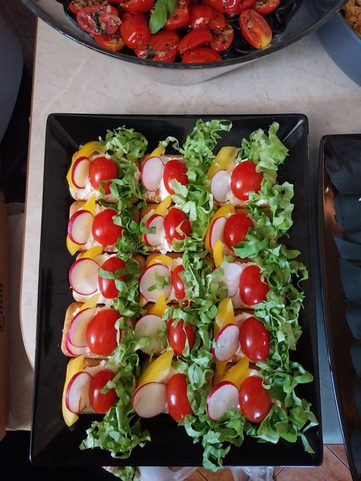 Profesjonalny catering na każdą okazję - pysznie i z sercem..
