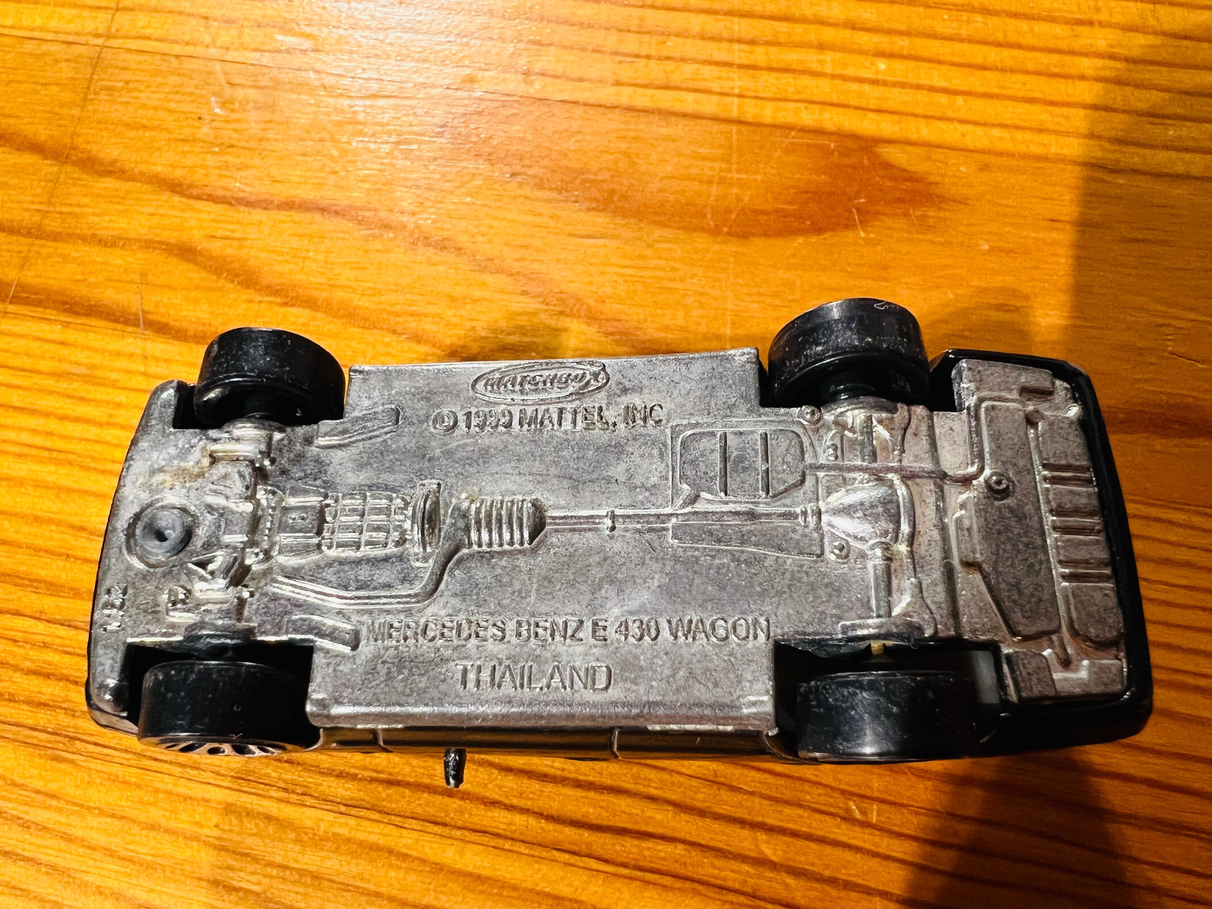 MATCHBOX MERCEDES BENZ W210 E430 E-klasa Wagon Model 1:52 1999r MATTEL