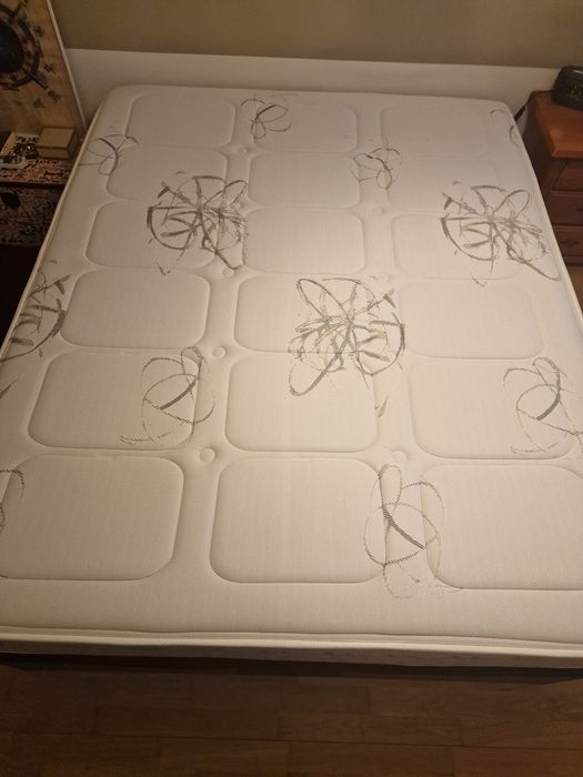 Colchão de casal (200x160)