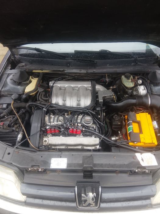 Продам автомобіль Пежо 605