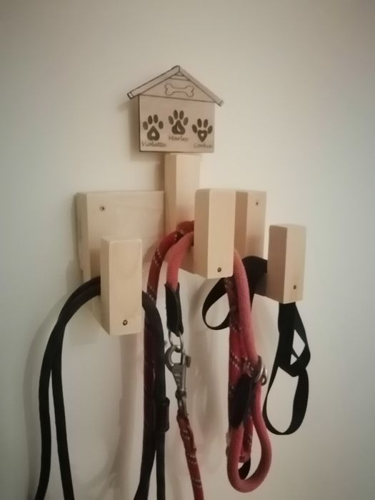 Cabide para pendurar trelas de cães
