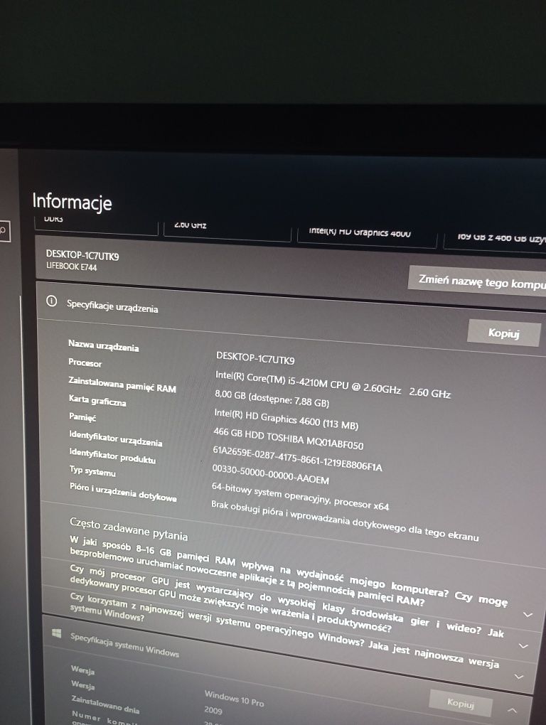 Sprzedam laptopa i klawiatura i monitor Fujitsu