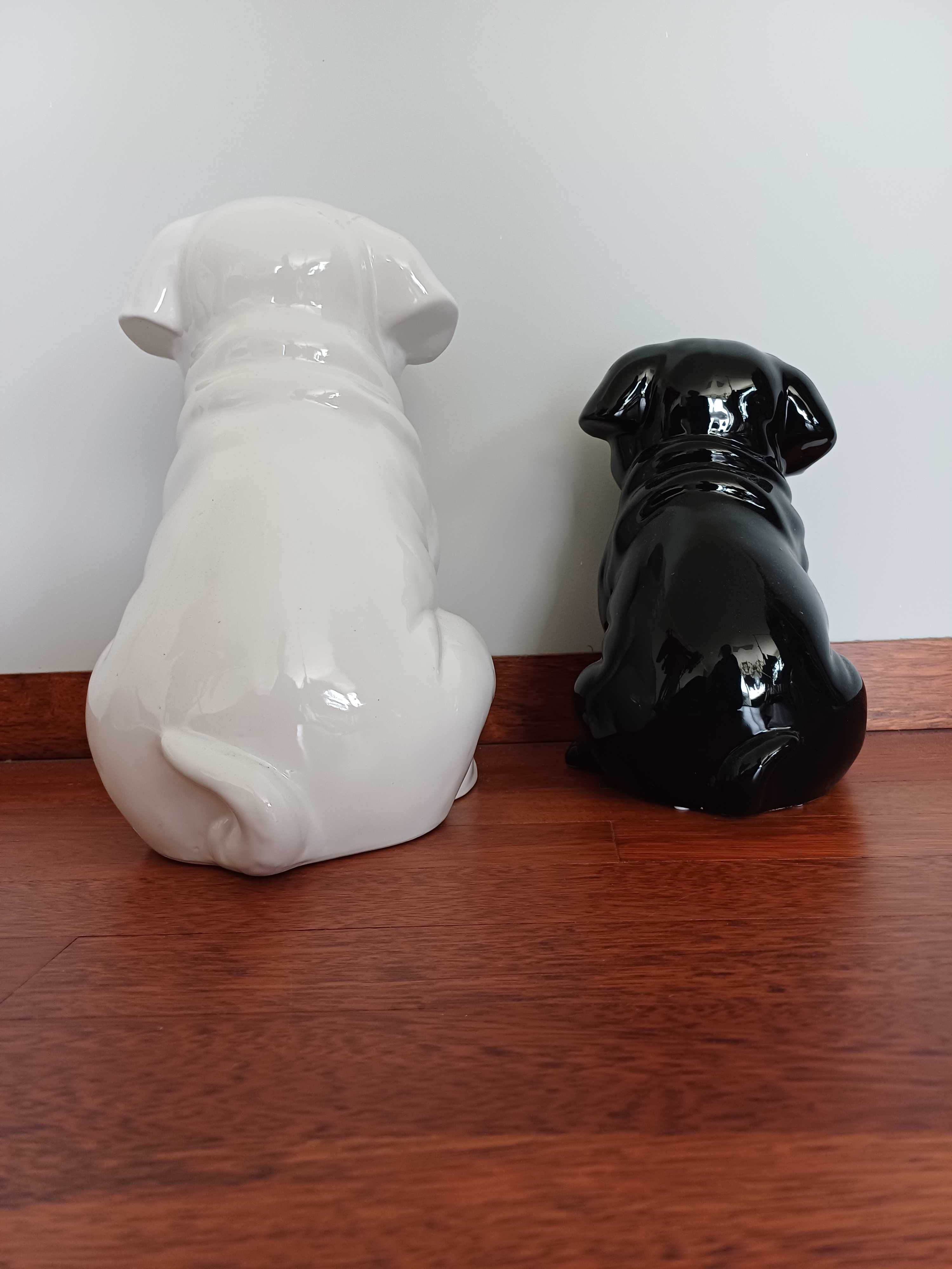Porcelanowe psy buldogi czarny i biały