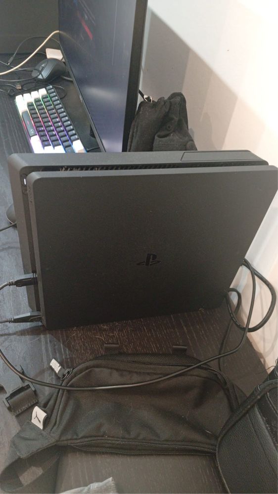PS4 SLIM 500 GB c/ comando original