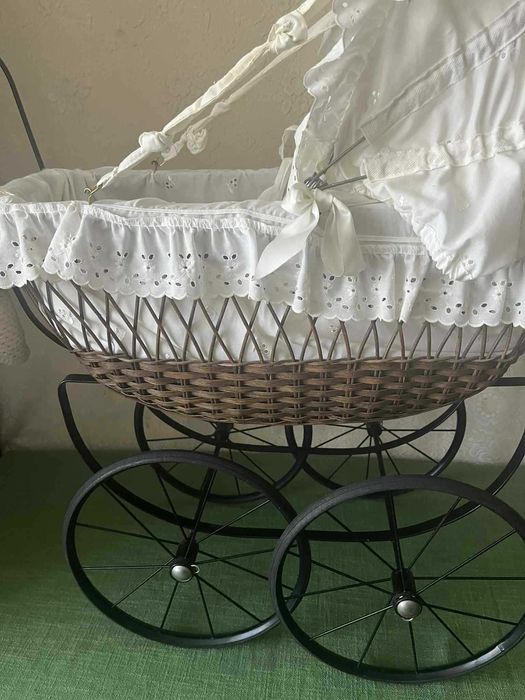 Вінтажна каляска