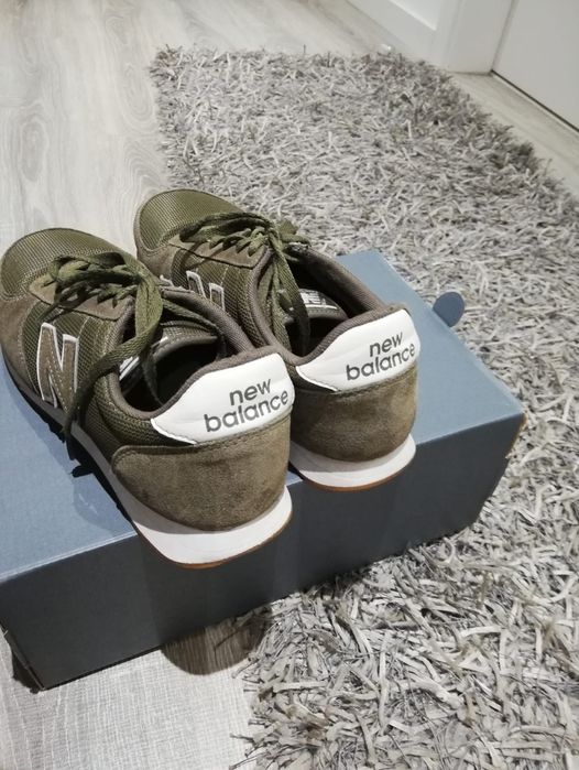 Tênis em bom estado