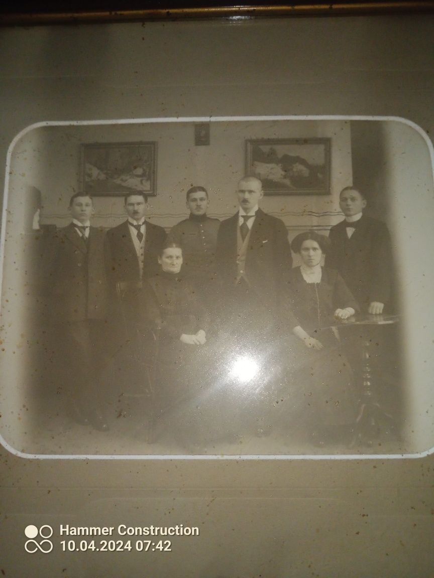 Stara fotografia rodzinna w obrazie