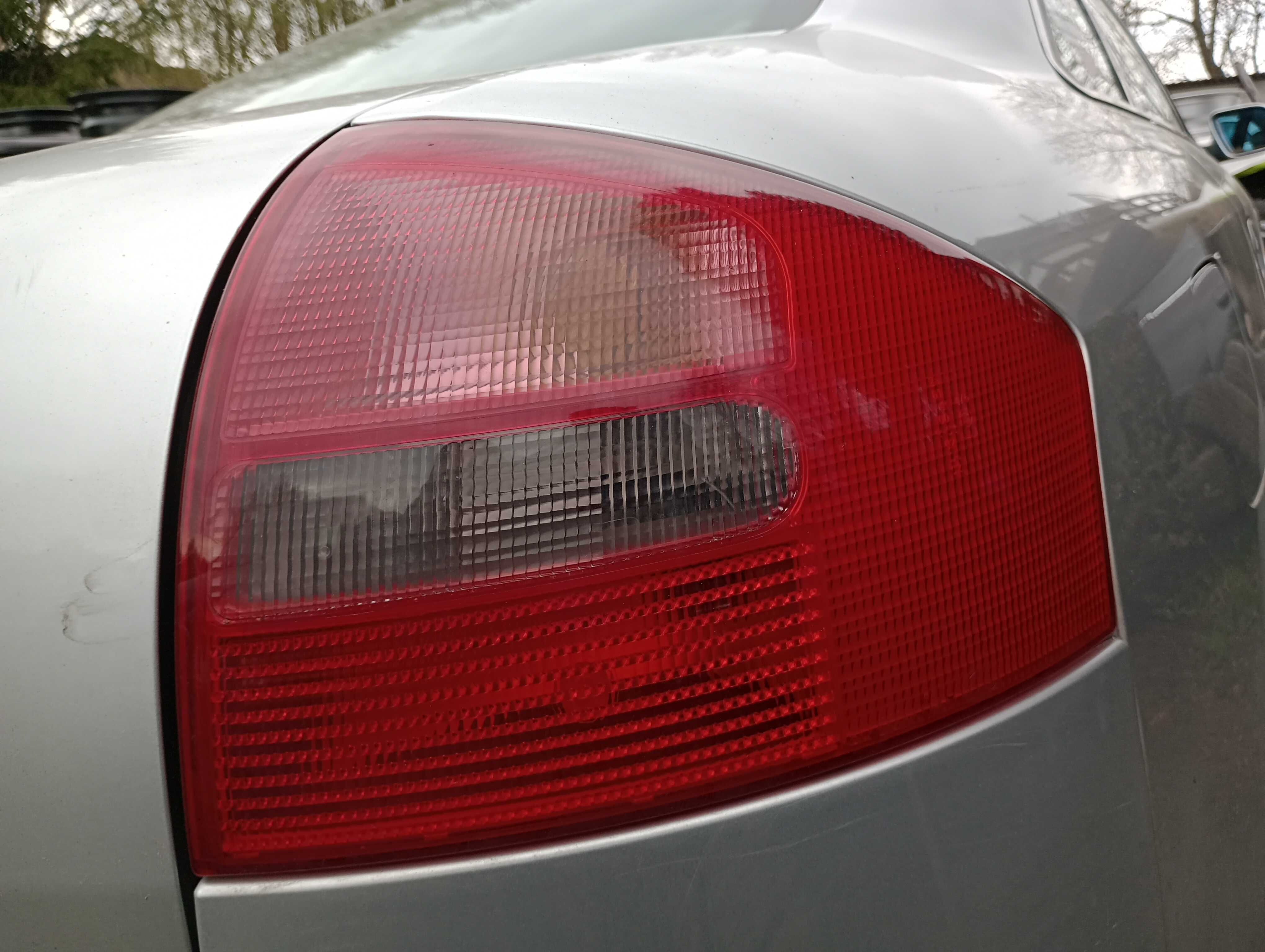 Audi A6 C5 - lampy tylne sedan 1997 -2001 przedliftowe