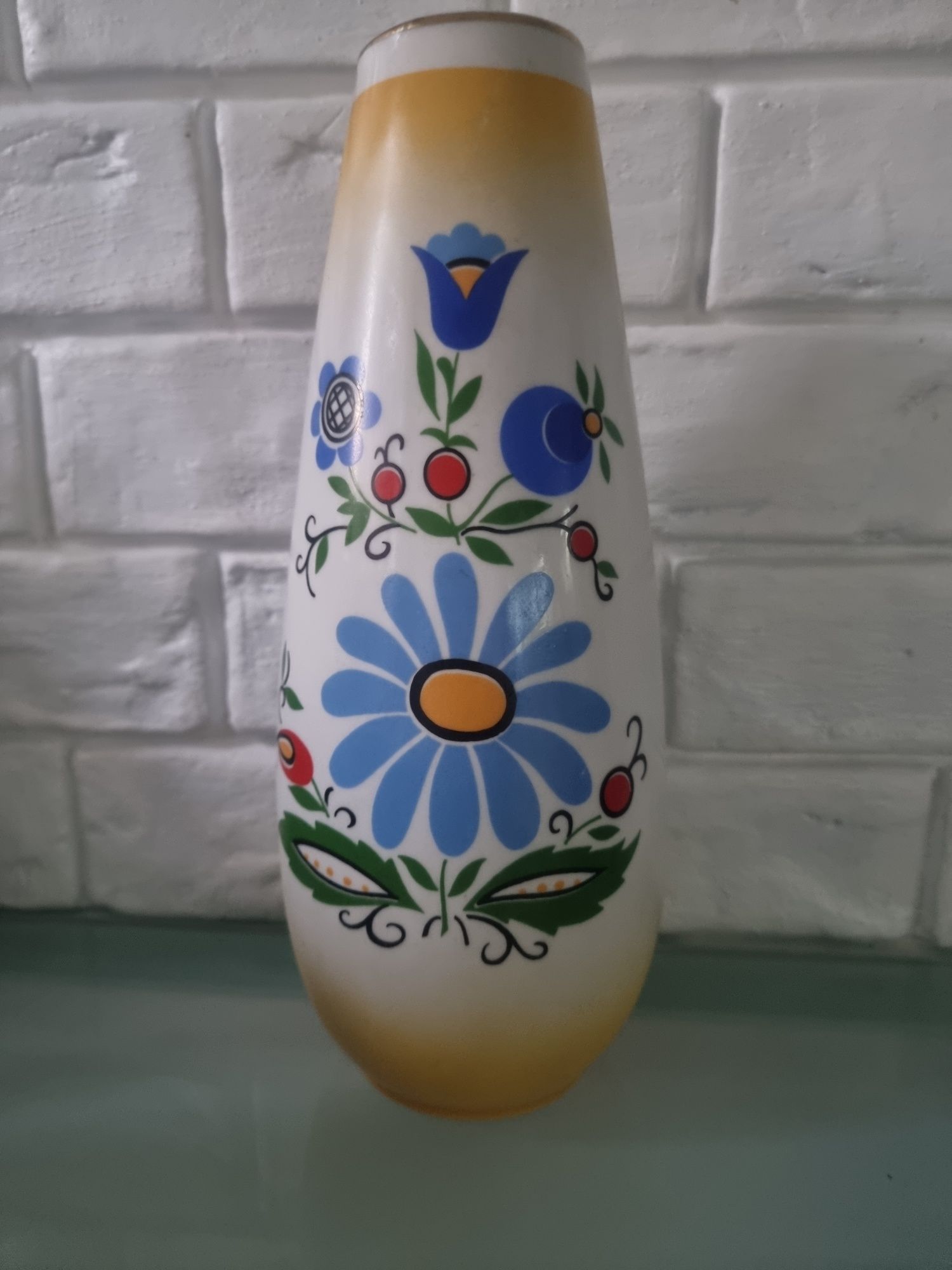Lubiana, duży wazon z motywem kaszubskim