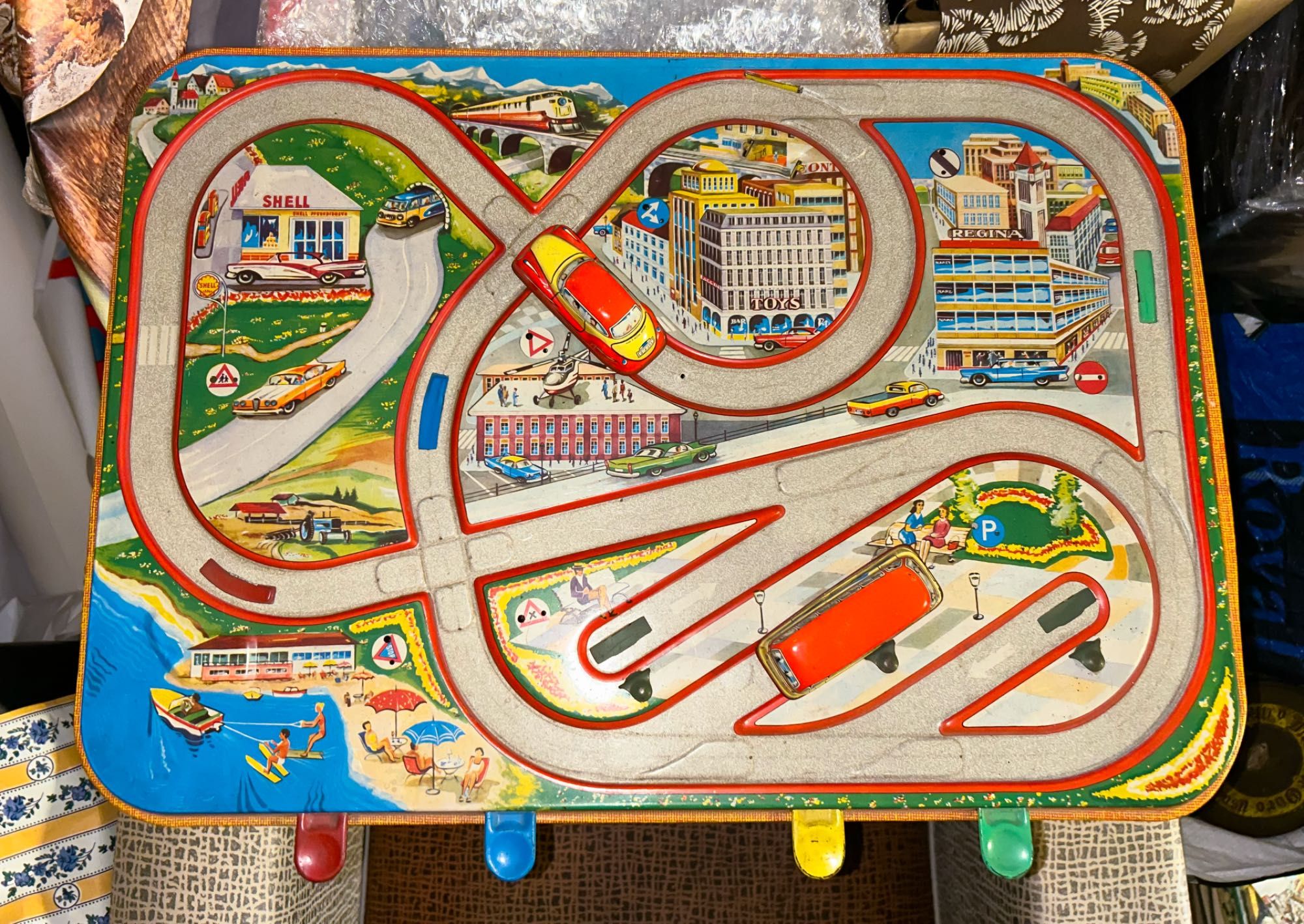 Techofix – Brinquedo Alemão de Mesa com Pista Ilustrada