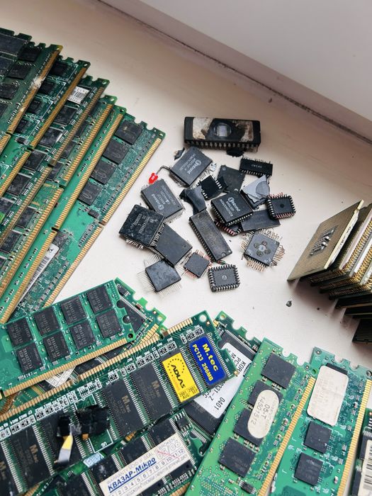 Радиодетали разные