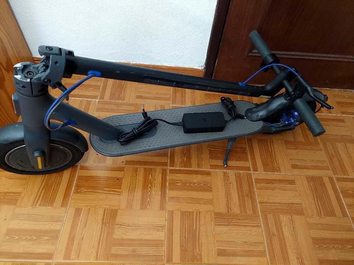 Trotinete Xiaomi mi3 Preta  Eletric Scooter