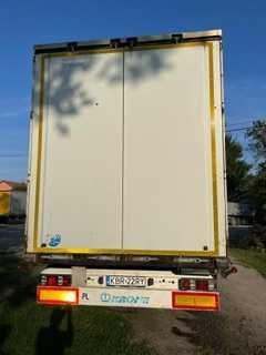 Naczepa Krone z burtami