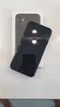 iPhone 11  64GB  память