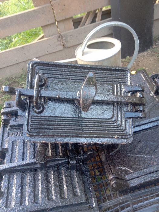 Двері до пічкі ...