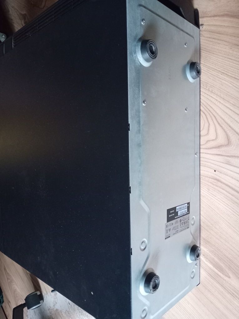 Komputer MSI Codex Core i5-7400, 16GB, GTX 1050 Ti Windows 10