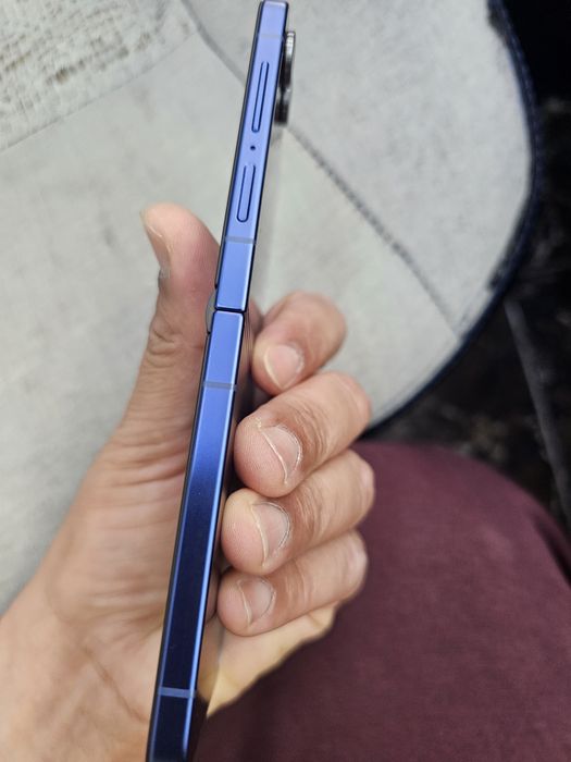 Galaxy Zflip 7..512gb/12gb