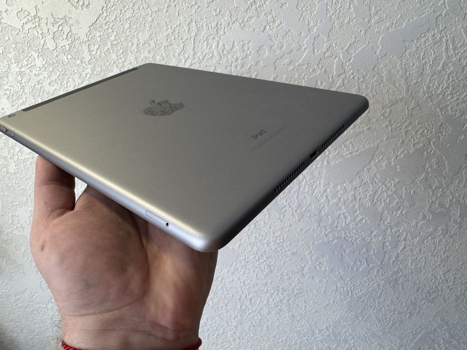 iPad 6 2018 32Gb WiFi +4G LTE Space Gray A1954