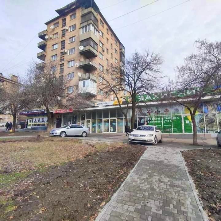 Магазин на пр. Соборний, район Анголенко.