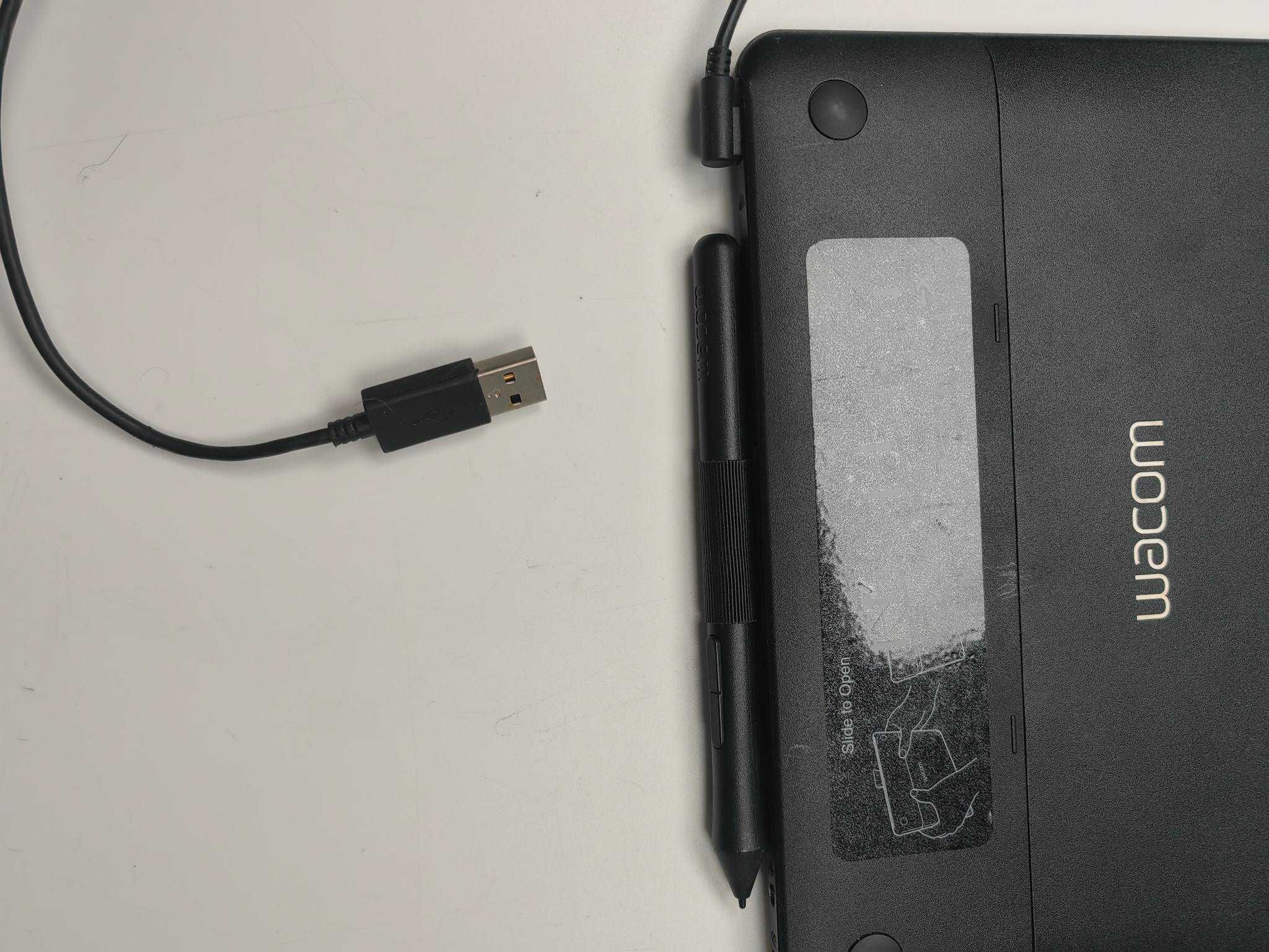 Tablet graficzny Wacom z rysikiem – sprawny, gotowy do pracy!