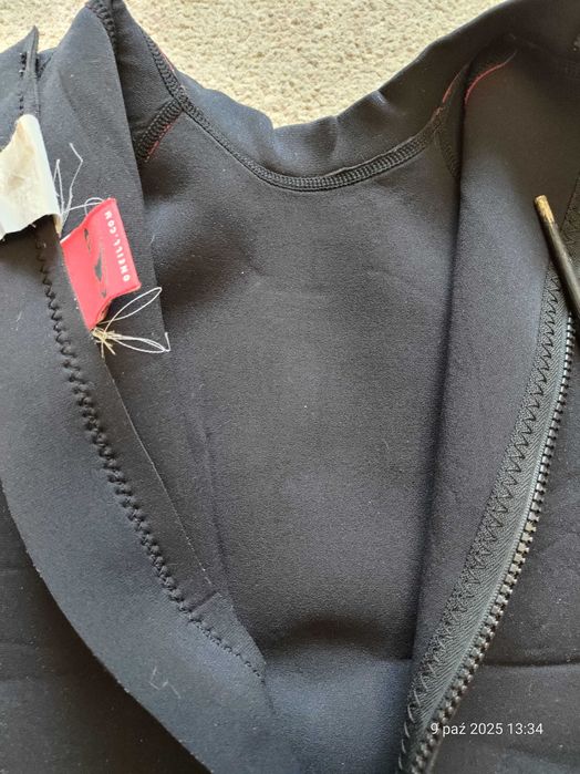 Pianka pływacka O'Neill 124-132cm + gratis