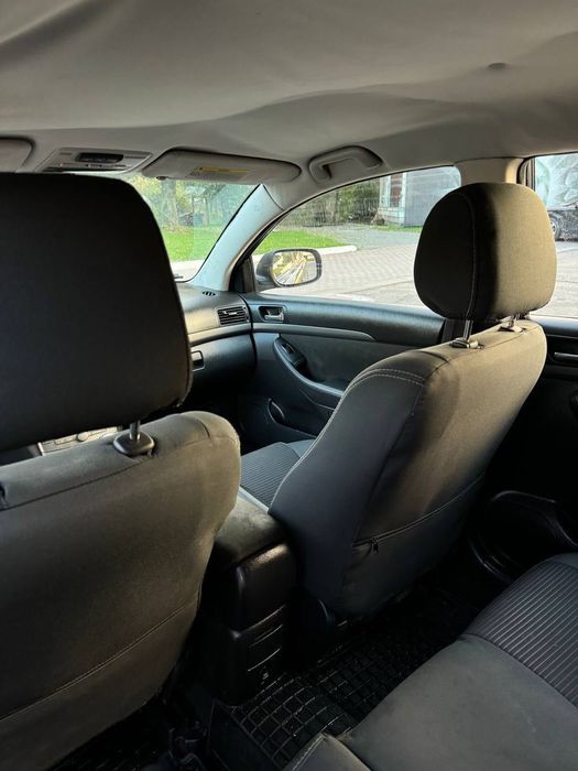 Toyota Avensis 2007 рік