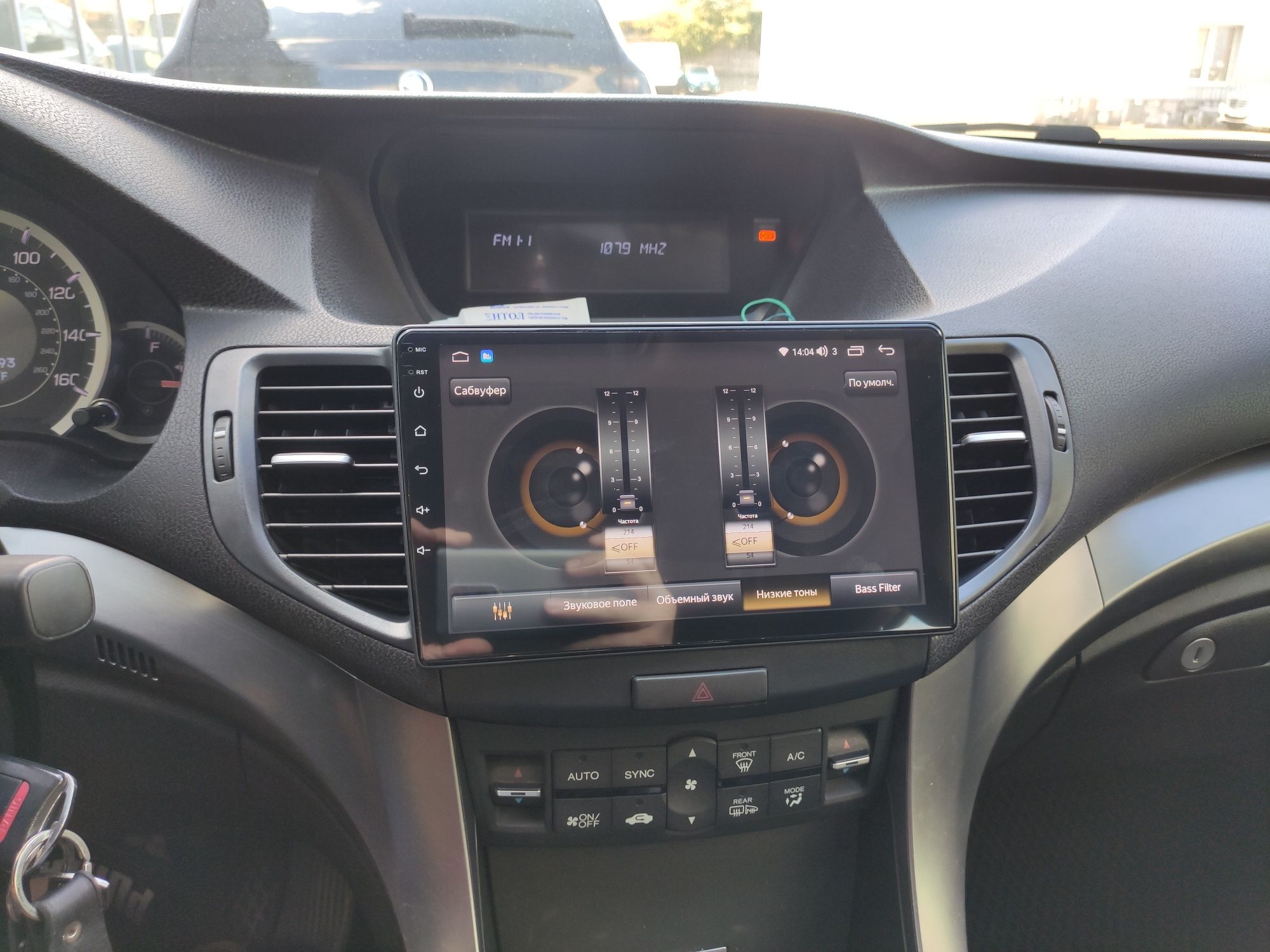 Штатная магнитола для Acura TSX , установка магнитолы, экран QLED