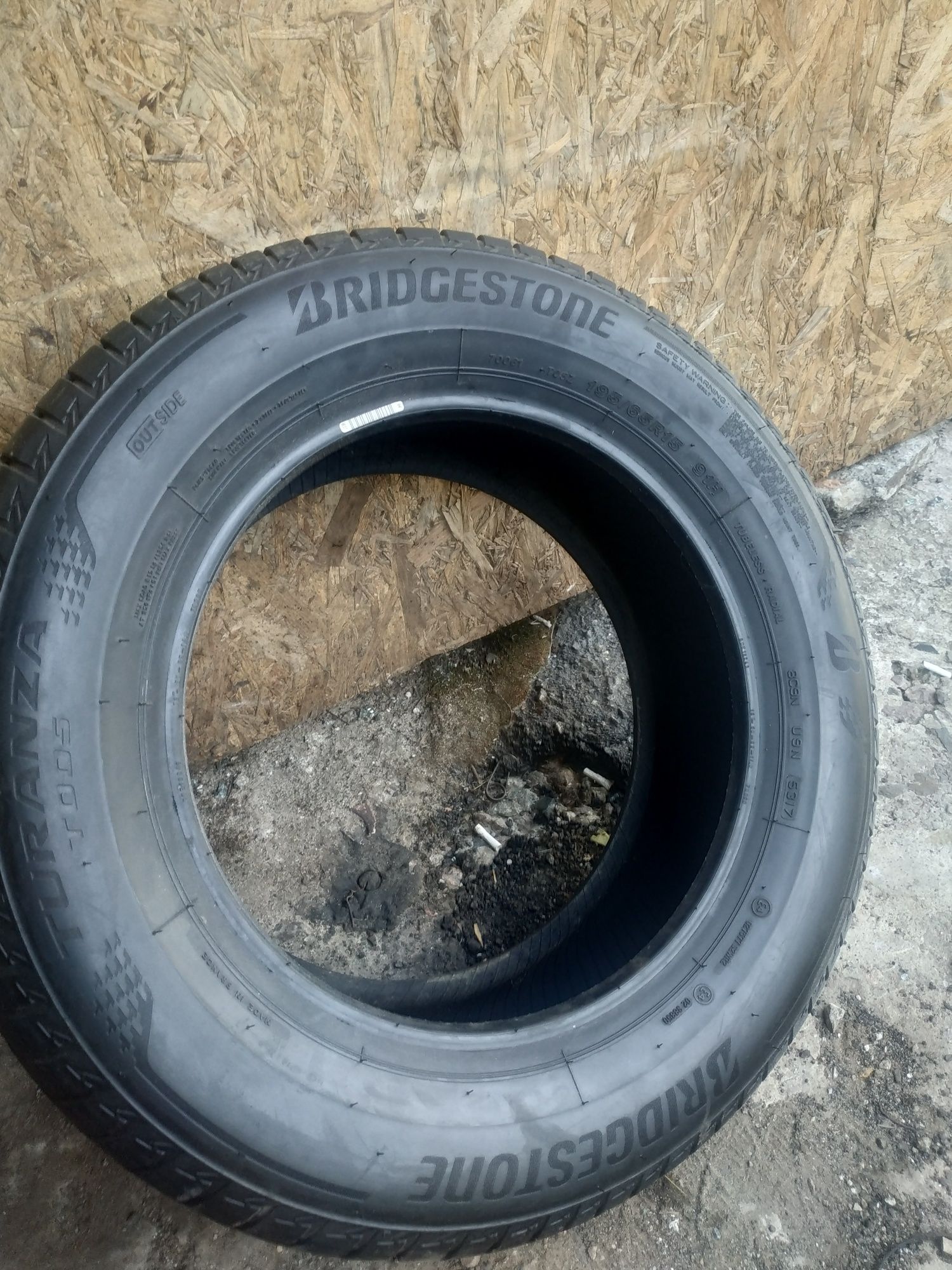 BRIDGESTONE turanza too5 r 15