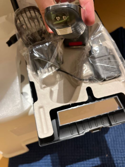 Aparador de cabelo e barba Phillips HC5440 novo