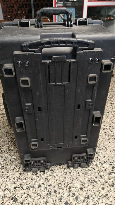 Vendo mala Pelican 1650