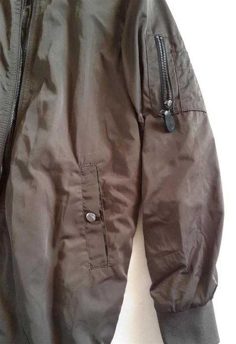 бомбер парка хакі с хутром всередині clockhouse