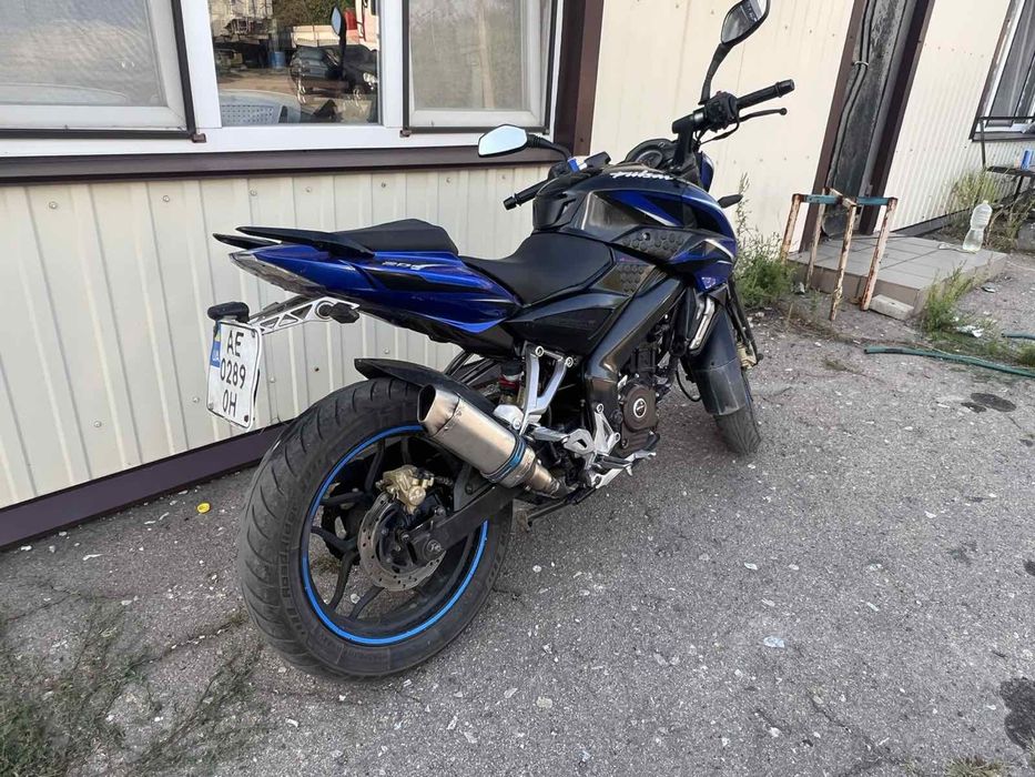 Bajaj Pulsar NS 200