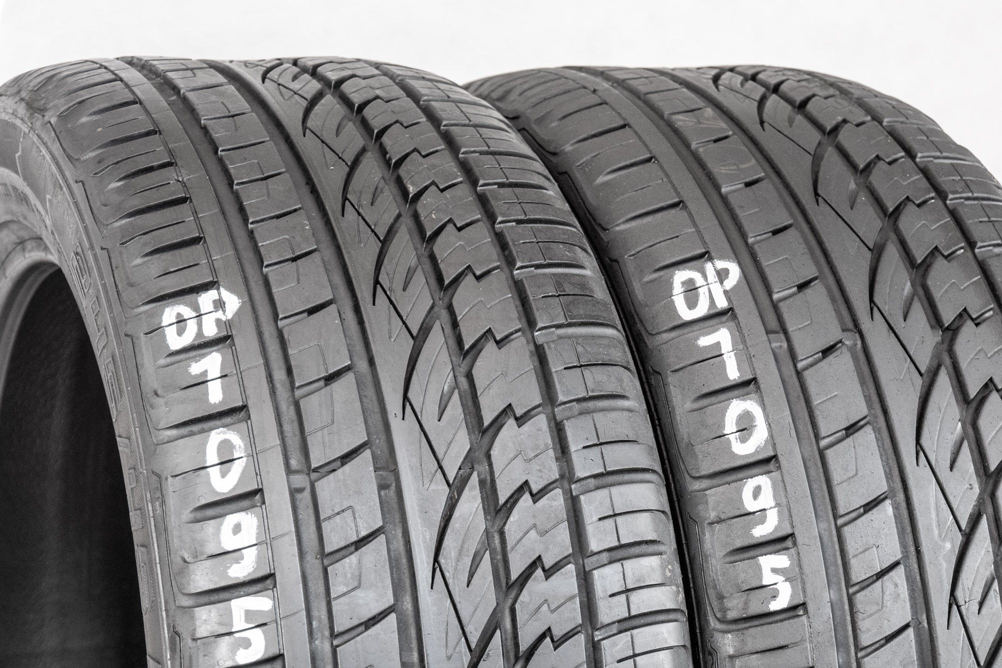 Opony 245/45R20 lato 245/45/20 CONTINENTAL (osobowe) OU1774
