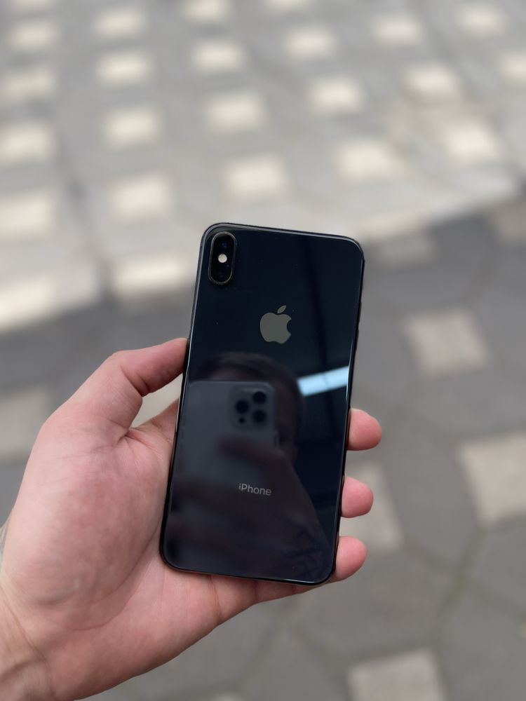 Продам iPhone XS Max 256gb