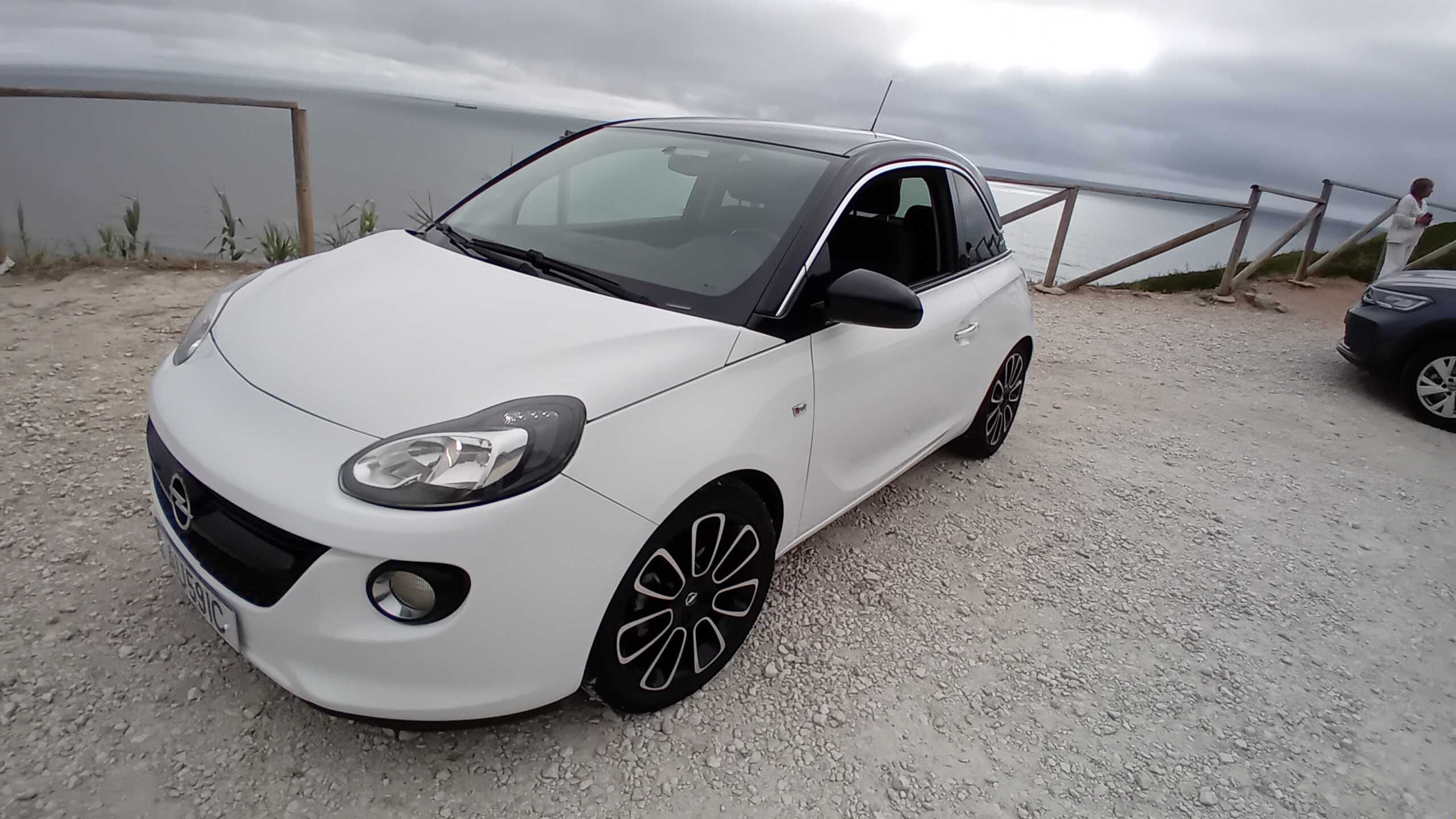 Opel Adam branco