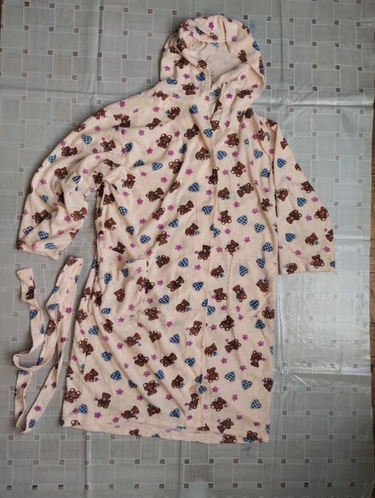 Szlafrok  Rozmiar 146 HY