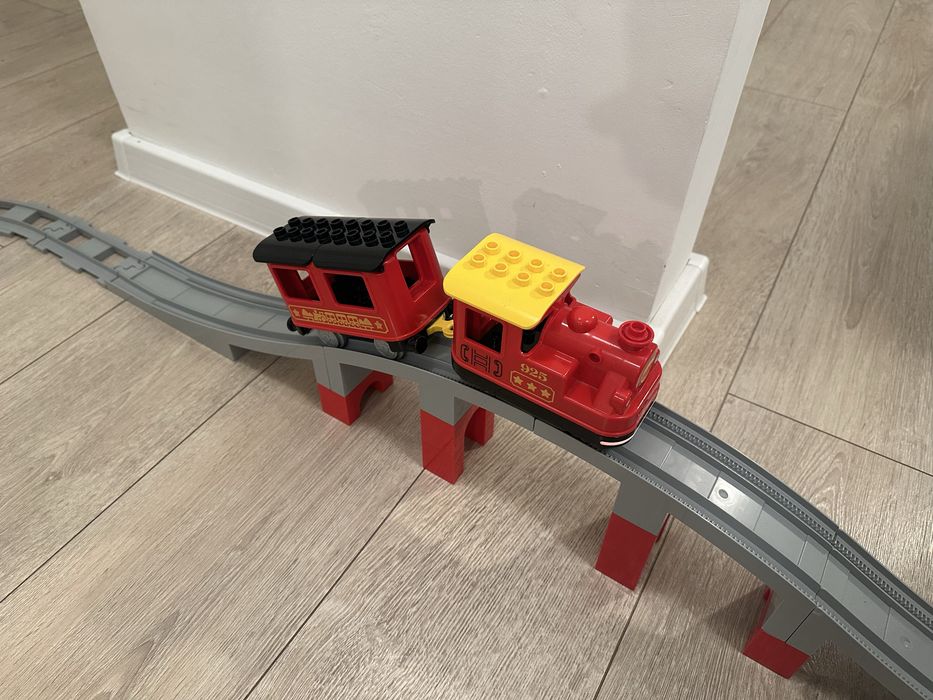 Zestawy Lego Duplo pociąg tory wóz strażacki stajnia i inne