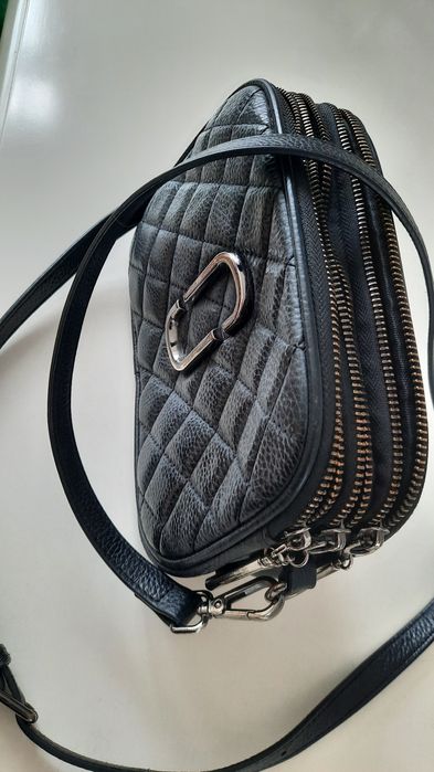 Сумочка женская, черная, б/у, состояние отличное, 23см× 15 см.