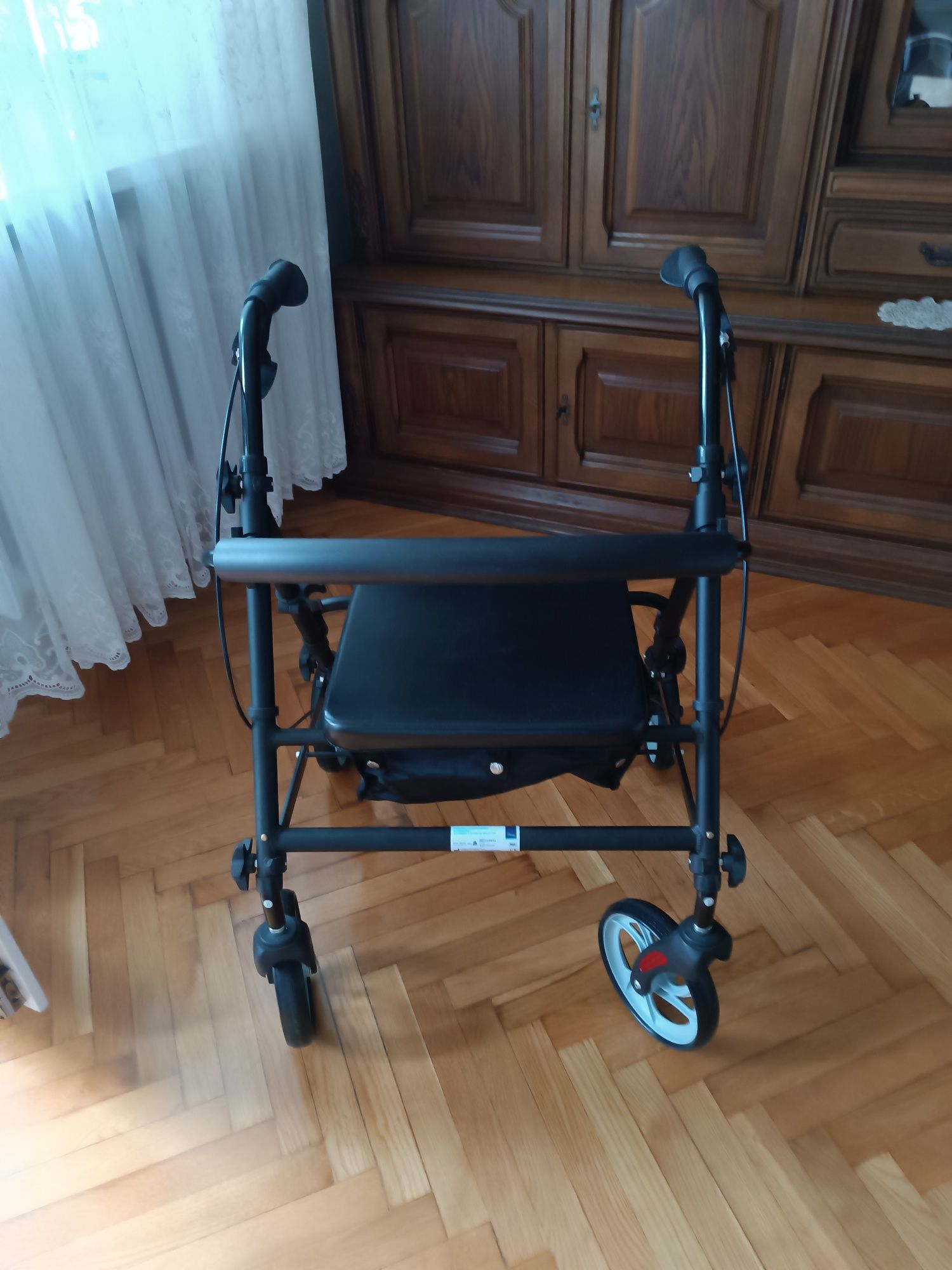Chodzik dla osoby niepełnosprawnej