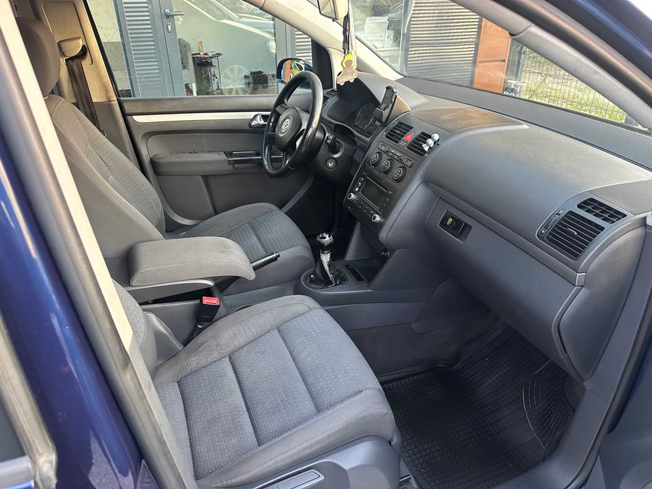 Touran 2.0 TDI Klima Koło Tempomat Centralny PDC