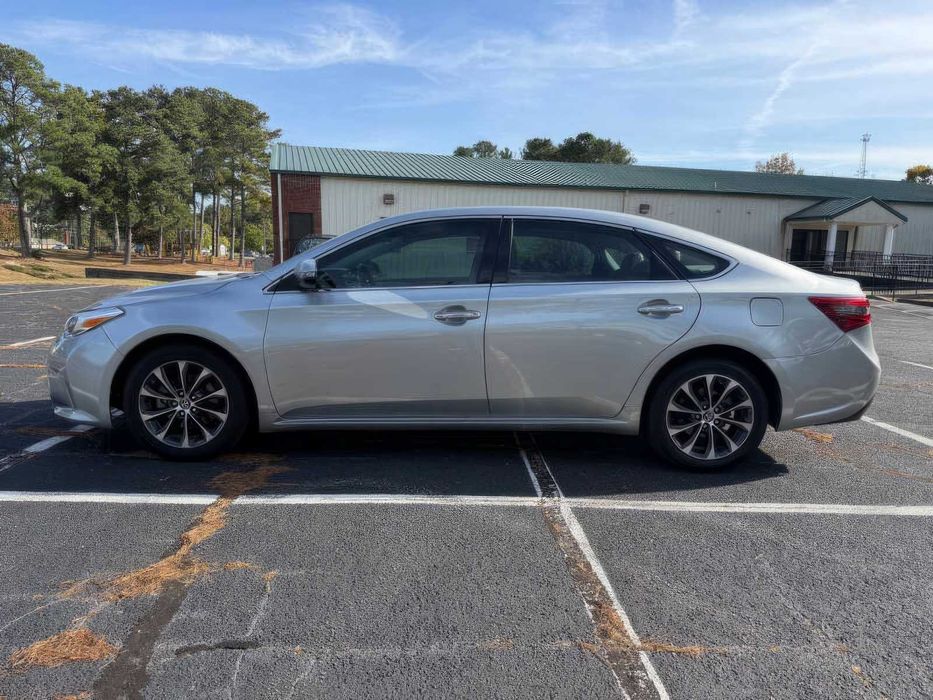 Toyota Avalon XLE      2016