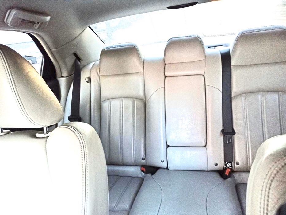 Прокат авто. Заказ авто на свадьбу. Аренда белоснежного Крайслер 300С