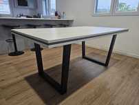 Mesa de sala de jantar