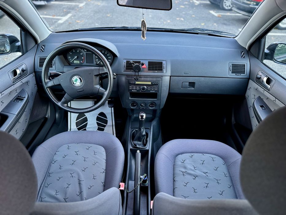 Skoda Fabia Combi 2002 • 1.4 Gasolina • AC • Rev.Completa • 2 Chaves